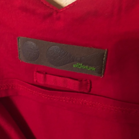 Skunk funk red dress zipp up front - Picture 2 of 3